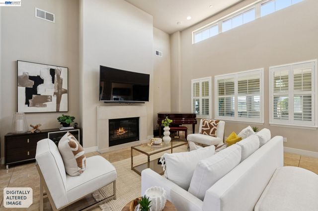 73 Stonebrae Rd, Hayward, CA 94542