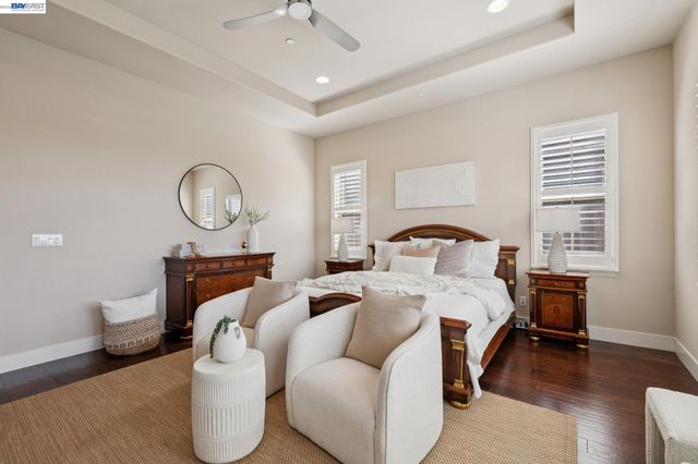 73 Stonebrae Rd, Hayward, CA 94542