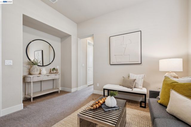 73 Stonebrae Rd, Hayward, CA 94542