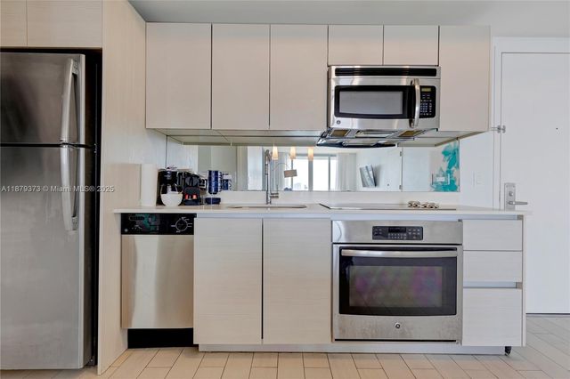 2602 E Hallandale Beach Blvd R2109, Hallandale Beach, FL 33009