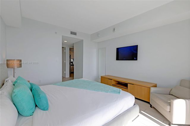 2602 E Hallandale Beach Blvd R2109, Hallandale Beach, FL 33009