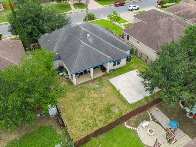 1413 N Santa Fe Street N, Alton, TX 78573