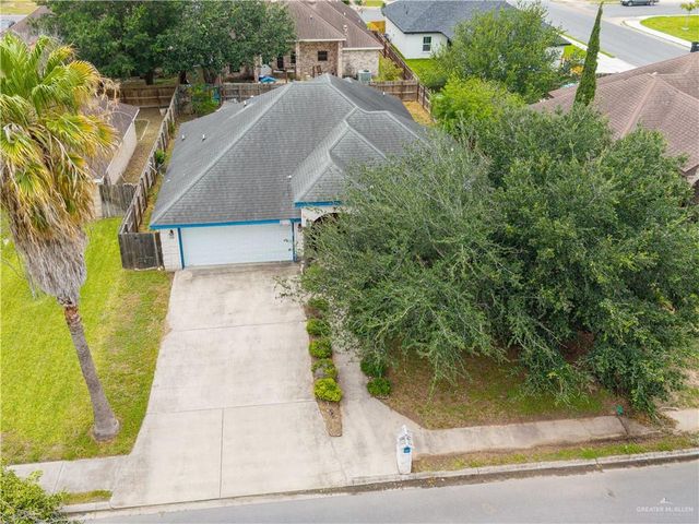1413 N Santa Fe Street N, Alton, TX 78573