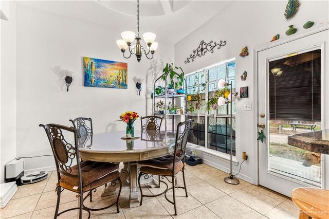 1413 N Santa Fe Street N, Alton, TX 78573