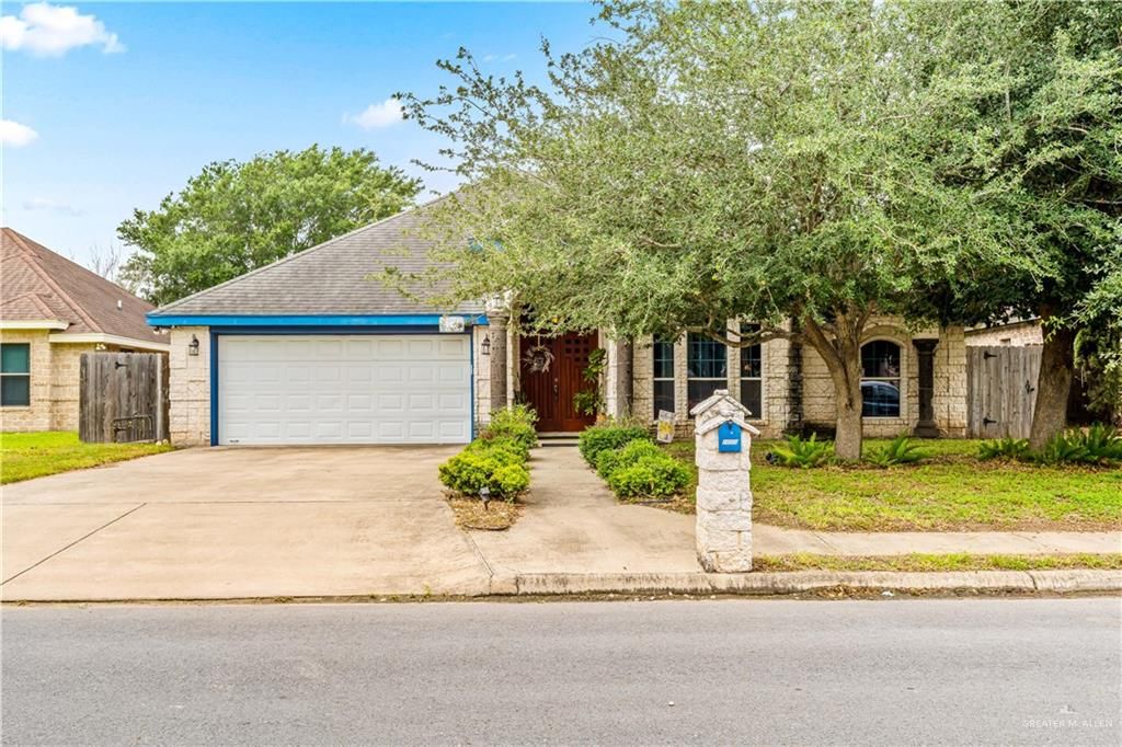 1413 N Santa Fe Street N, Alton, TX 78573