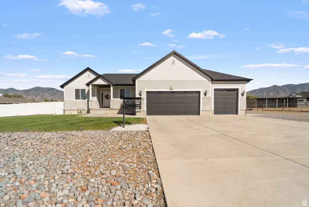3678 N SPIRAL SPRINGS RD #204, Erda, UT 84074 — exterior