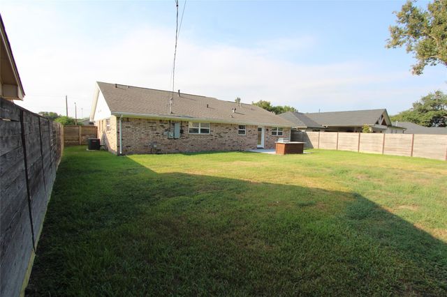 2427 Droxford Drive, Houston, TX 77008