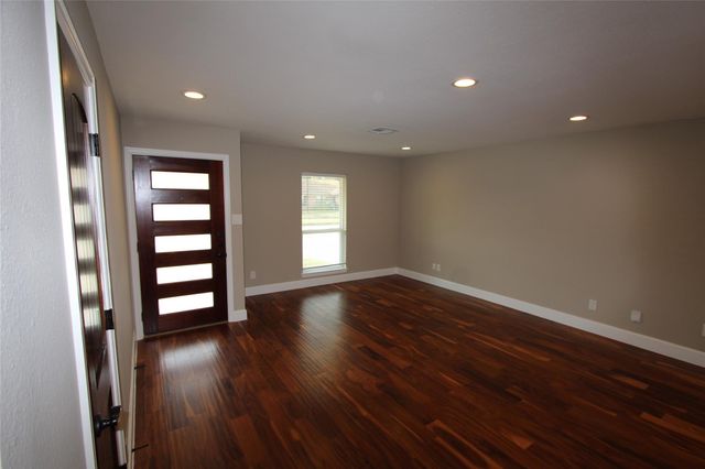 2427 Droxford Drive, Houston, TX 77008