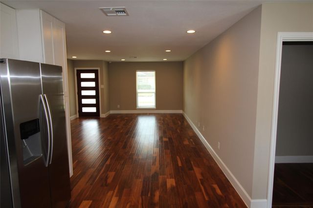 2427 Droxford Drive, Houston, TX 77008