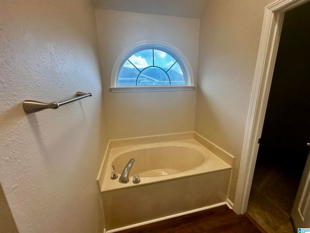 122 HORSESHOE CIRCLE, Alabaster, AL 35007