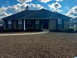 122 HORSESHOE CIRCLE, Alabaster, AL 35007