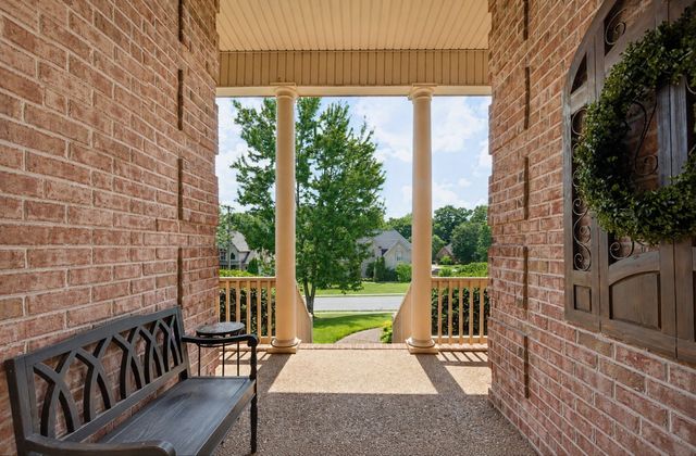 2754 Jutes Dr, Thompsons Station, TN 37179