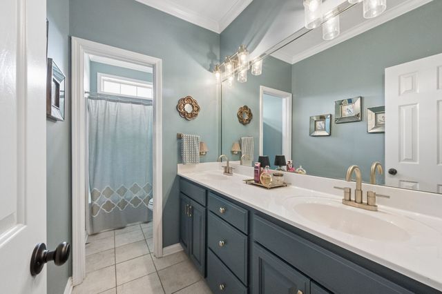 2754 Jutes Dr, Thompsons Station, TN 37179