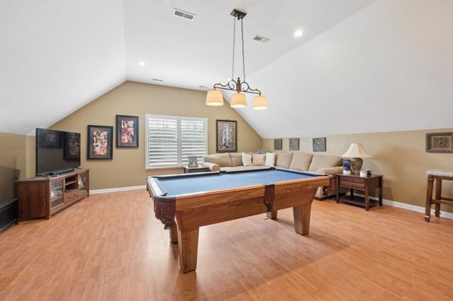 2754 Jutes Dr, Thompsons Station, TN 37179