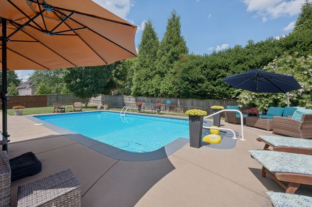 2754 Jutes Dr, Thompsons Station, TN 37179