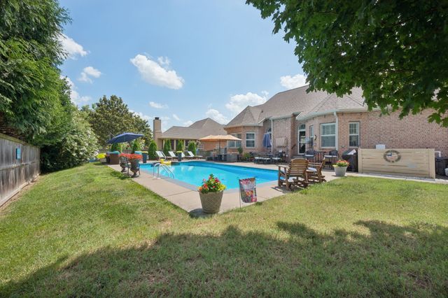 2754 Jutes Dr, Thompsons Station, TN 37179