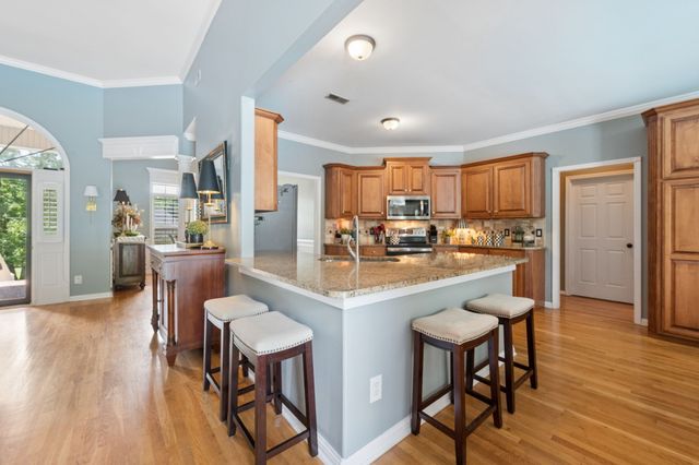 2754 Jutes Dr, Thompsons Station, TN 37179