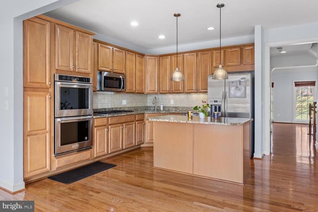 2653 HELMSMAN LN, Woodbridge, VA 22191