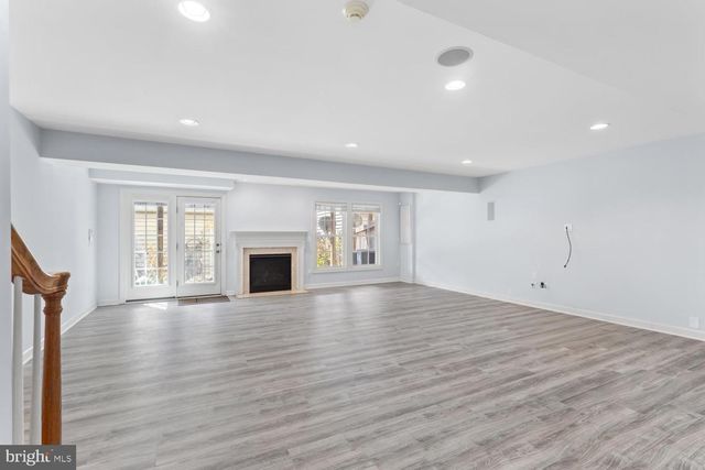 2653 HELMSMAN LN, Woodbridge, VA 22191