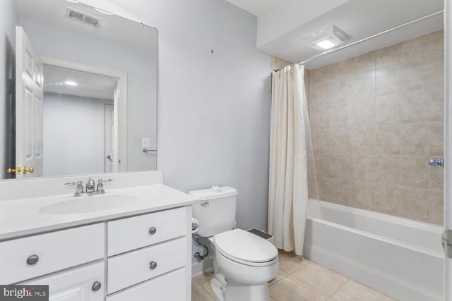 2653 HELMSMAN LN, Woodbridge, VA 22191