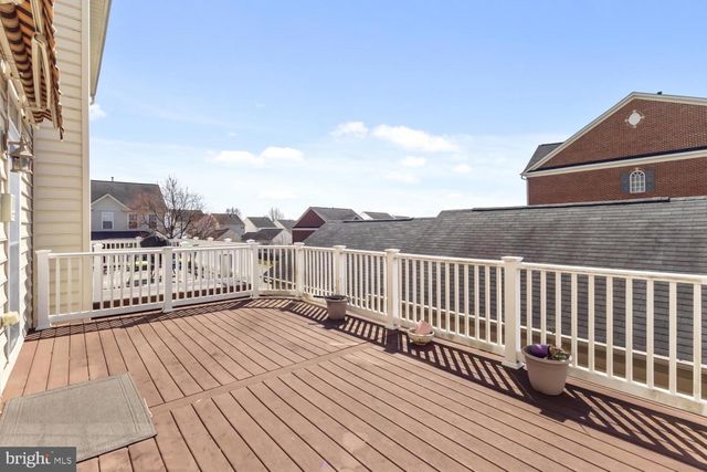 2653 HELMSMAN LN, Woodbridge, VA 22191