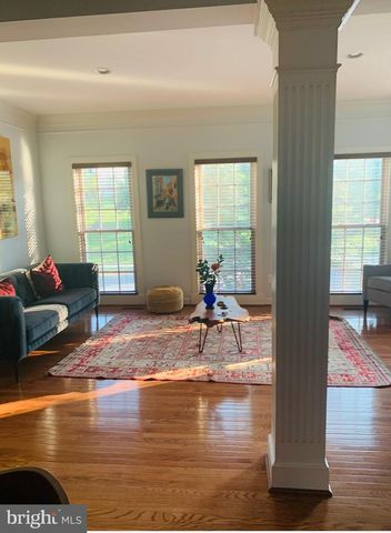 2653 HELMSMAN LN, Woodbridge, VA 22191