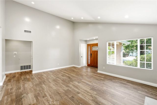 14015 Candlewood, Sylmar, CA 91342