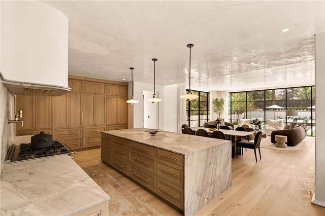 419 Brentwood Drive NE, Atlanta, GA 30305