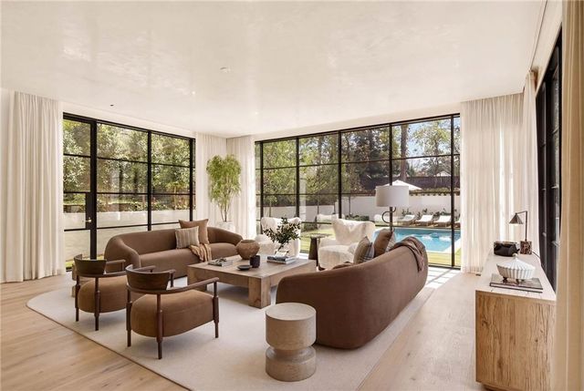 419 Brentwood Drive NE, Atlanta, GA 30305