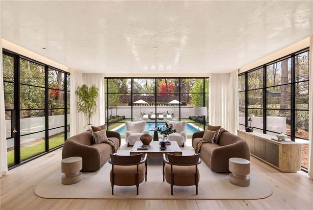 419 Brentwood Drive NE, Atlanta, GA 30305