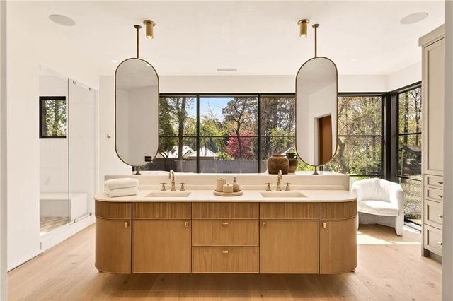 419 Brentwood Drive NE, Atlanta, GA 30305