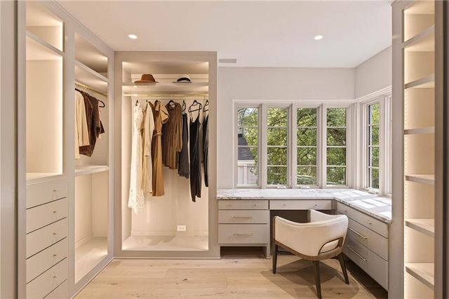 419 Brentwood Drive NE, Atlanta, GA 30305