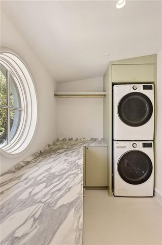 419 Brentwood Drive NE, Atlanta, GA 30305