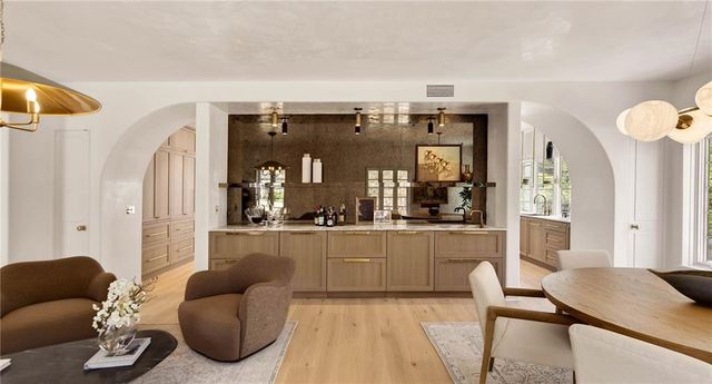 419 Brentwood Drive NE, Atlanta, GA 30305