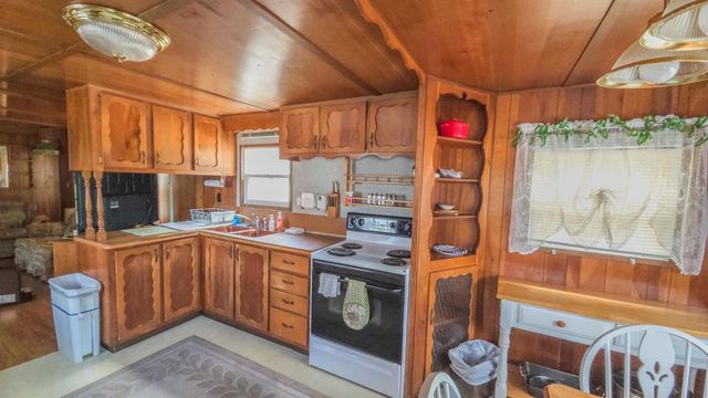 2284 Pine Drive, Friendship, WI 53934