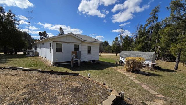 2284 Pine Drive, Friendship, WI 53934