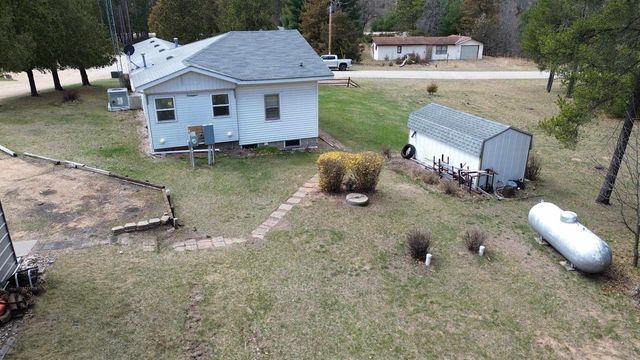 2284 Pine Drive, Friendship, WI 53934