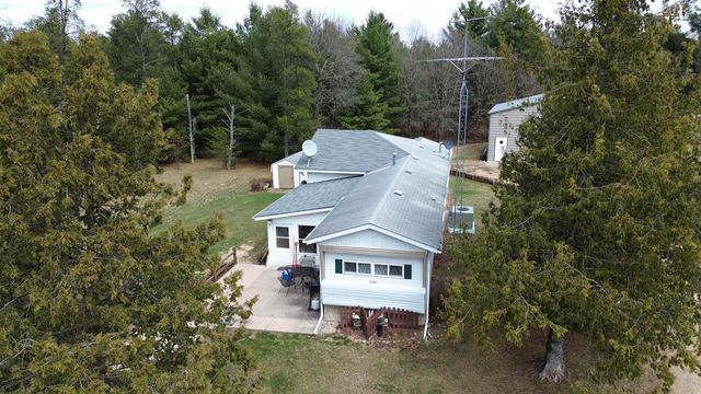 2284 Pine Drive, Friendship, WI 53934