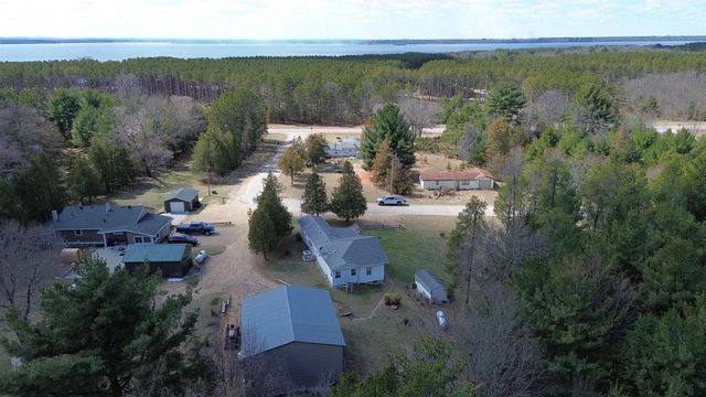 2284 Pine Drive, Friendship, WI 53934
