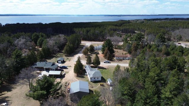 2284 Pine Drive, Friendship, WI 53934