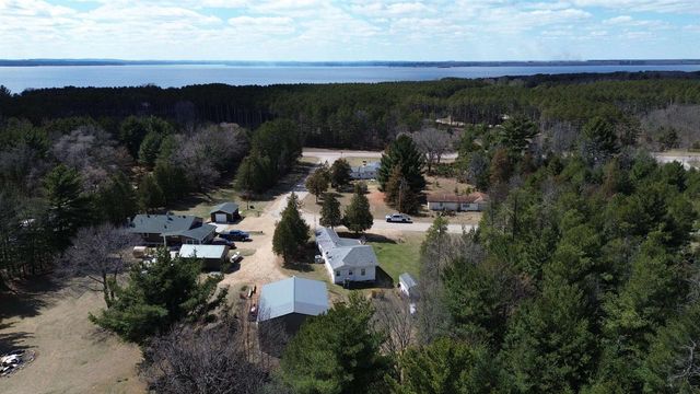 2284 Pine Drive, Friendship, WI 53934