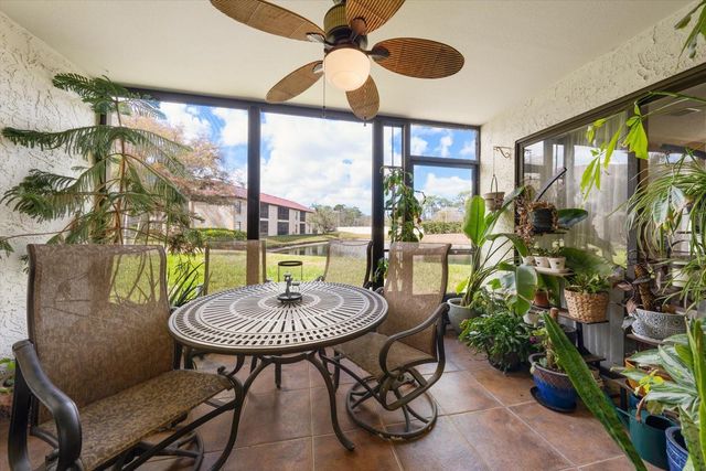 1801 E LAKE ROAD 10D, Palm Harbor, FL 34685