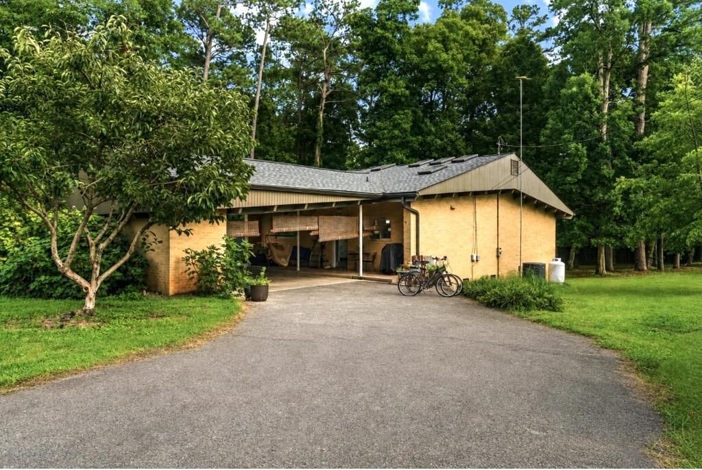 520 W Peachtree Street, Chatsworth, GA 30705