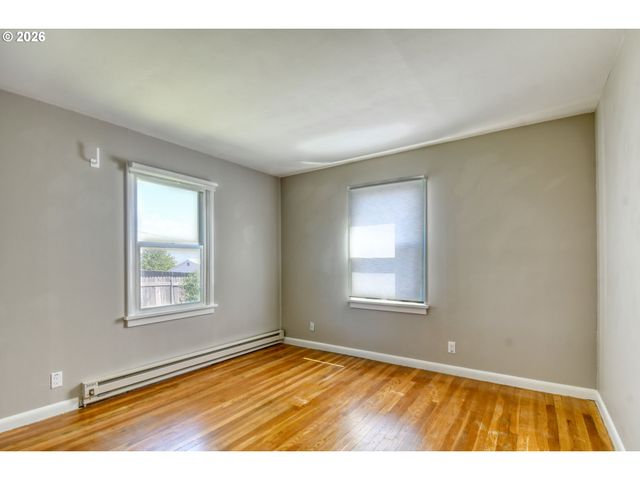 812 Nw 11TH St, Pendleton, OR 97801