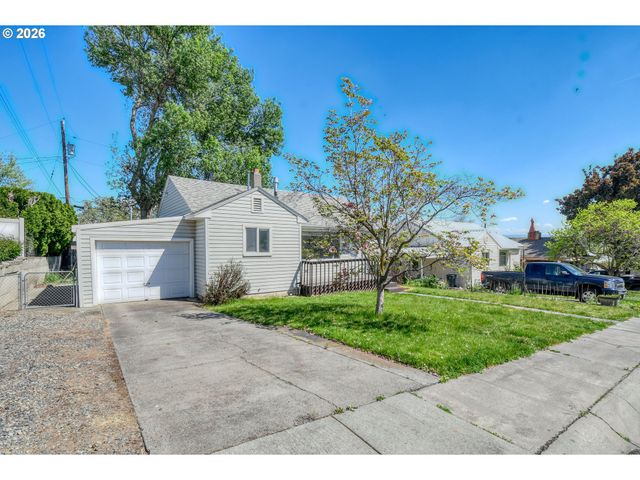 812 Nw 11TH St, Pendleton, OR 97801