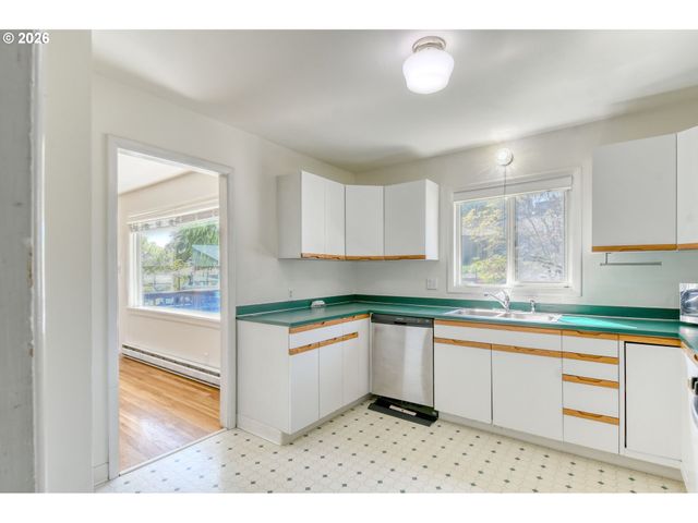 812 Nw 11TH St, Pendleton, OR 97801