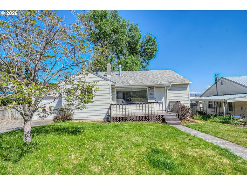 812 Nw 11TH St, Pendleton, OR 97801