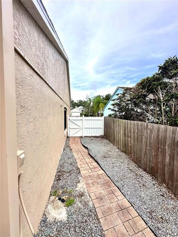 1650 NAVIGATOR LANE, Tarpon Springs, FL 34689