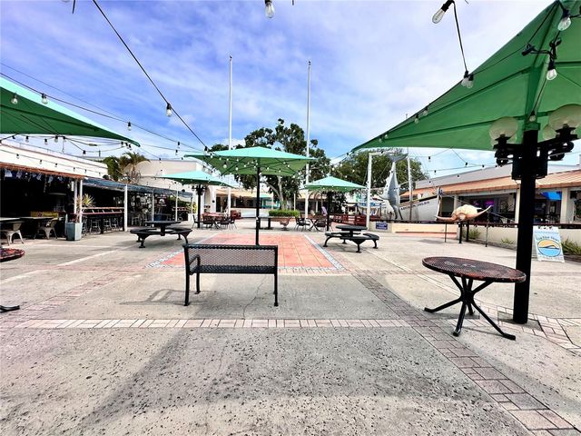 1650 NAVIGATOR LANE, Tarpon Springs, FL 34689