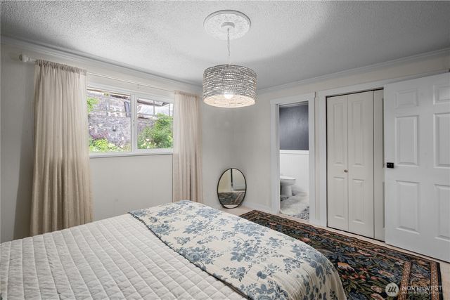 4702 69th Avenue W, University Place, WA 98466